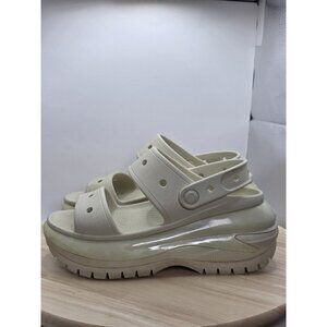 Crocs Classic Mega Crush Clog Ivory Bone womens size 7 Platform Sandal 2079882Y2